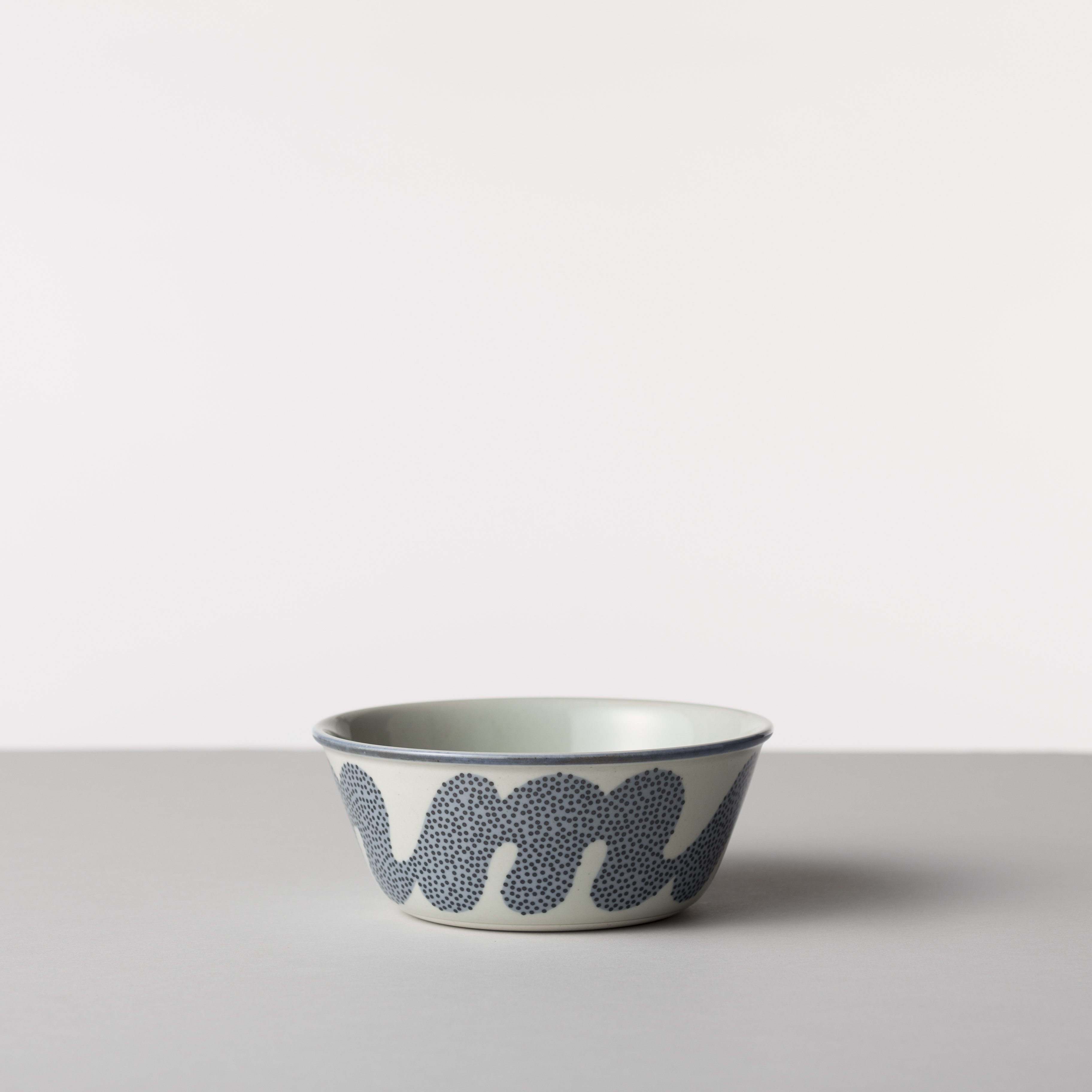 18cm ボウル | 有限会社マルヒロ | 波佐見焼の陶磁器ブランド