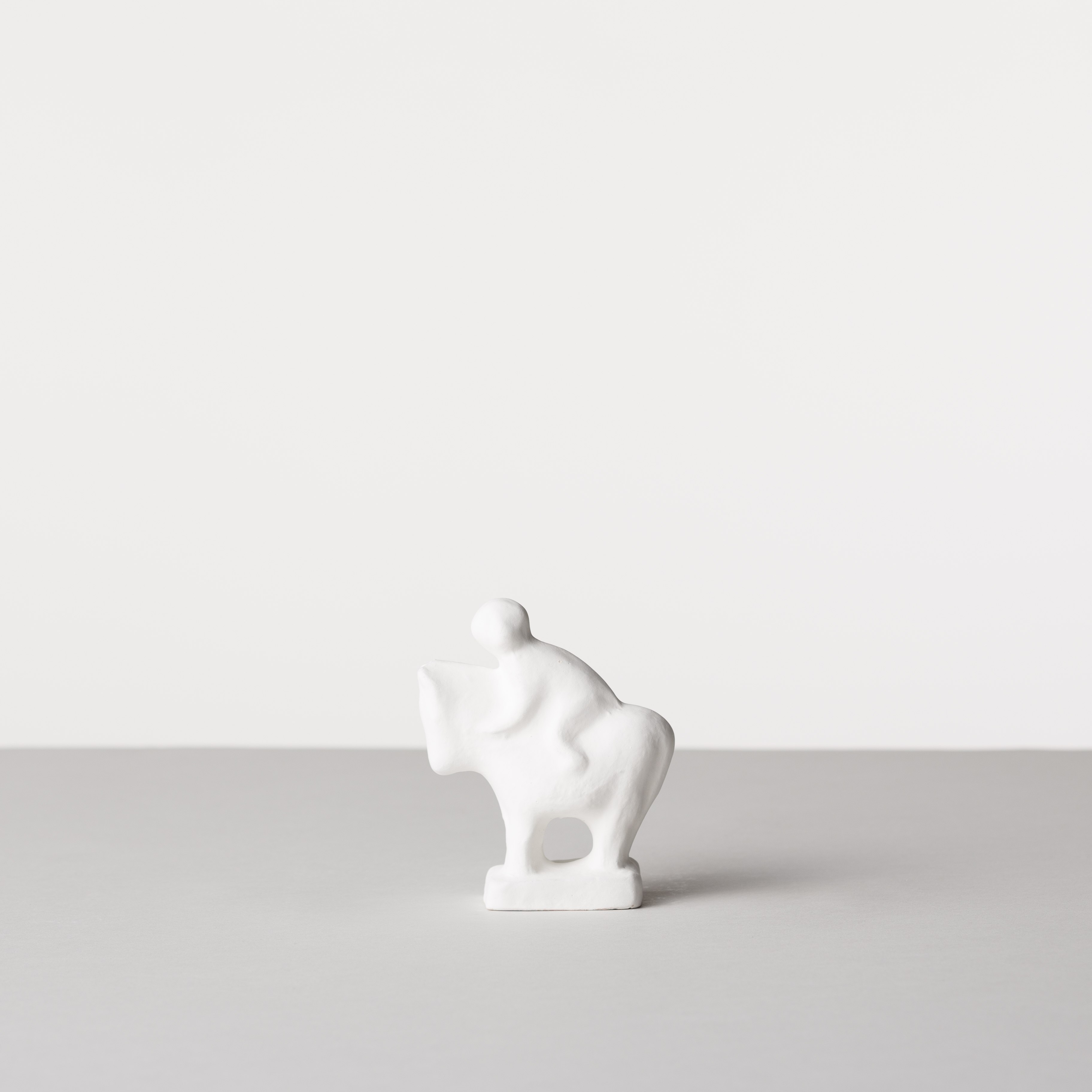 村長自画像　陶器製の口を開けた人形 約10cm カケ有り 村長自画像 陶器製の口を開けた人形 約10cm カケ有り エミール・ガレ