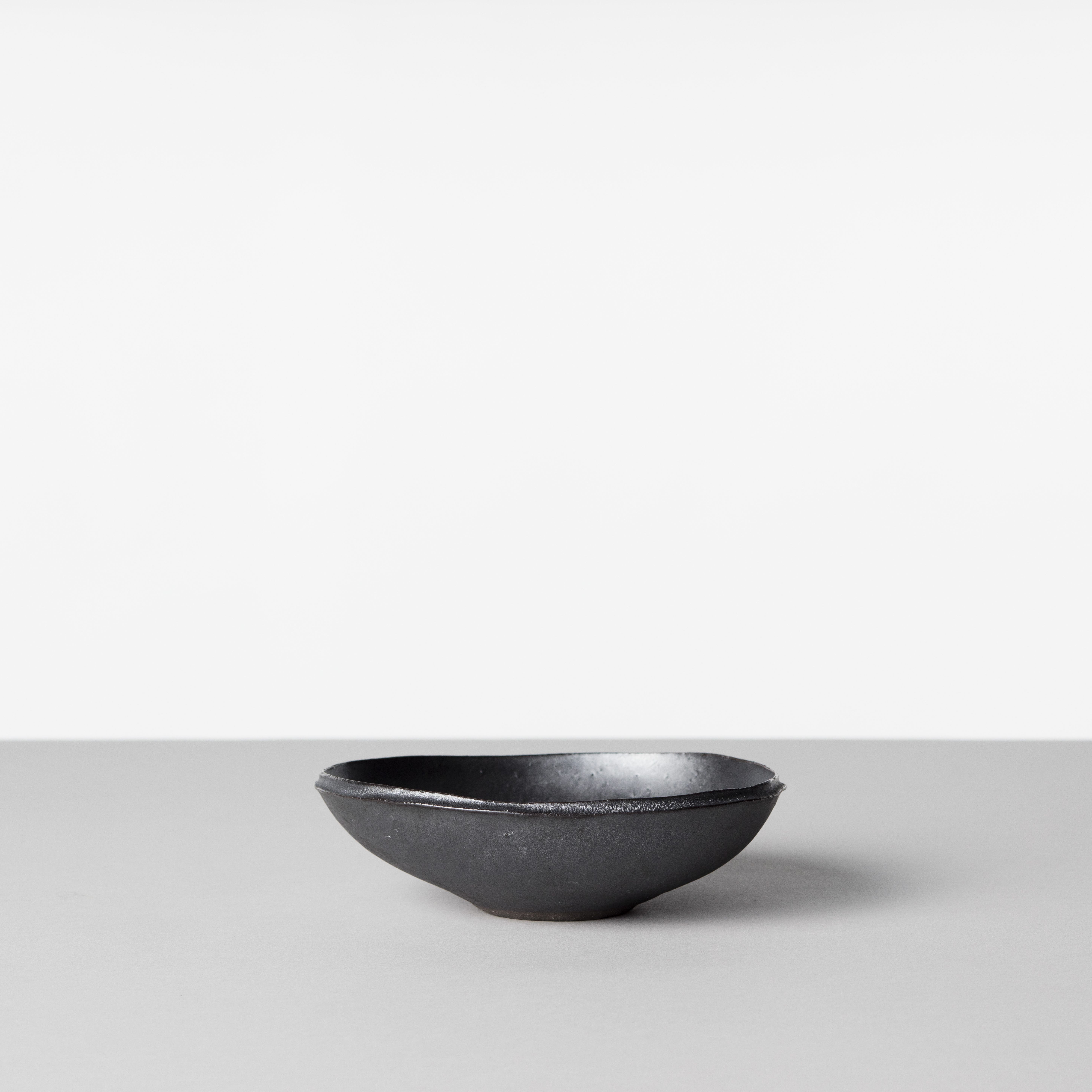 佐太郎 釘彫り 丸鉢 N058 佐太郎 釘彫り 丸鉢 N058 佐太郎 釘彫り 丸鉢